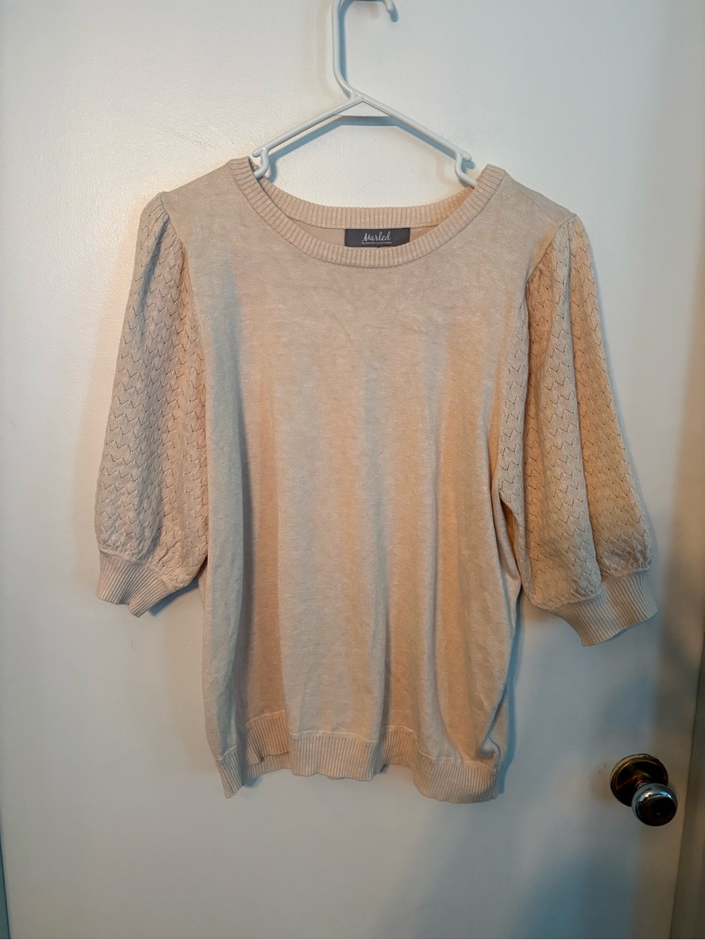 Marled Cream Puff-Sleeve Knit Top